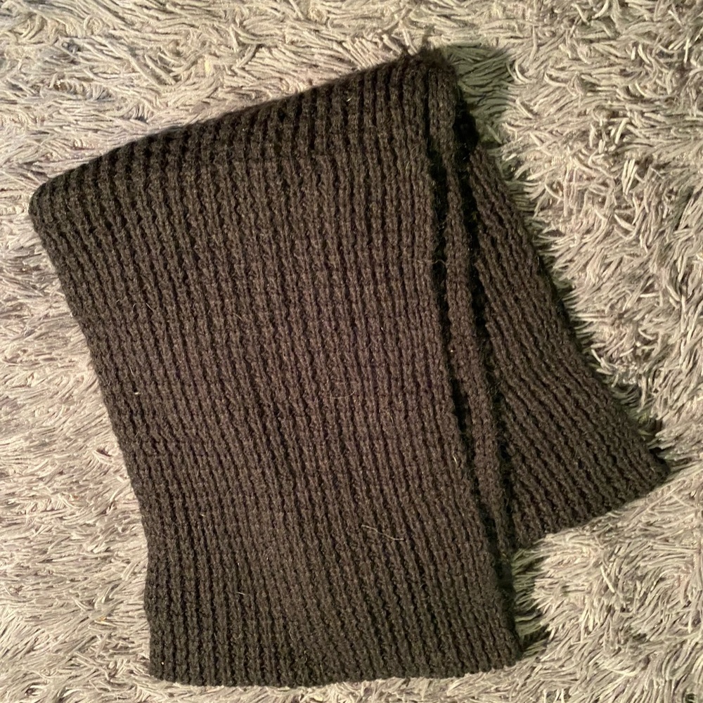 Scarf - Picture 2 of 2